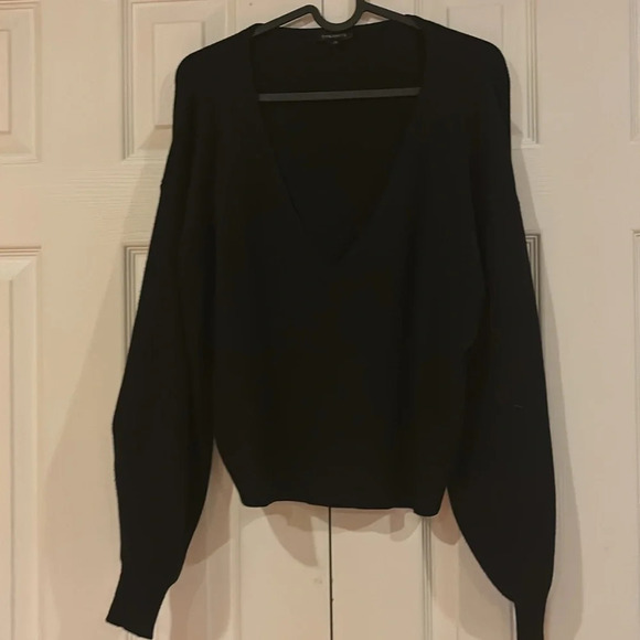 Dynamite black ribbed knit Luca puff sleeve V neck long sleeve  sweater Sz M - Picture 4 of 14